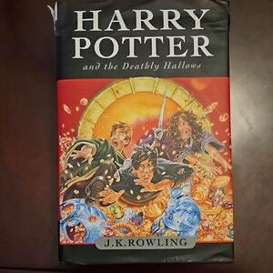 Harry Potter and the Deathly Hallows Hardcover Book